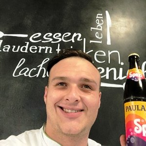 GenussZeit, Betriebsgastronomie, Betriebsleiter HDI Kevin Rajch, Spezi ist unverzichtbar